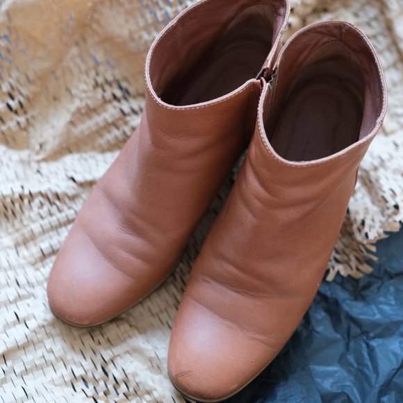 Rachel Comey Mars Leather Ankle Booties (Size 6.5) - Picture 2 of 7